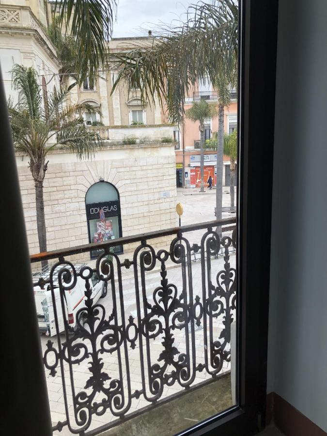 Palazzo Sul Corso-Charming Appartaments 브린디시 외부 사진