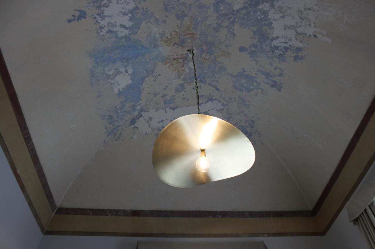 Palazzo Sul Corso-Charming Appartaments 브린디시 외부 사진