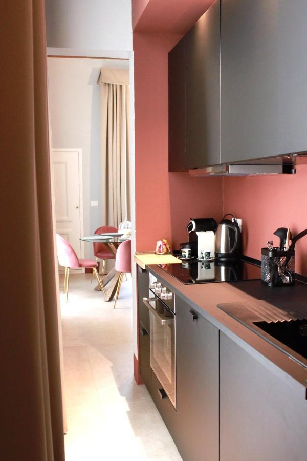 Palazzo Sul Corso-Charming Appartaments 브린디시 외부 사진
