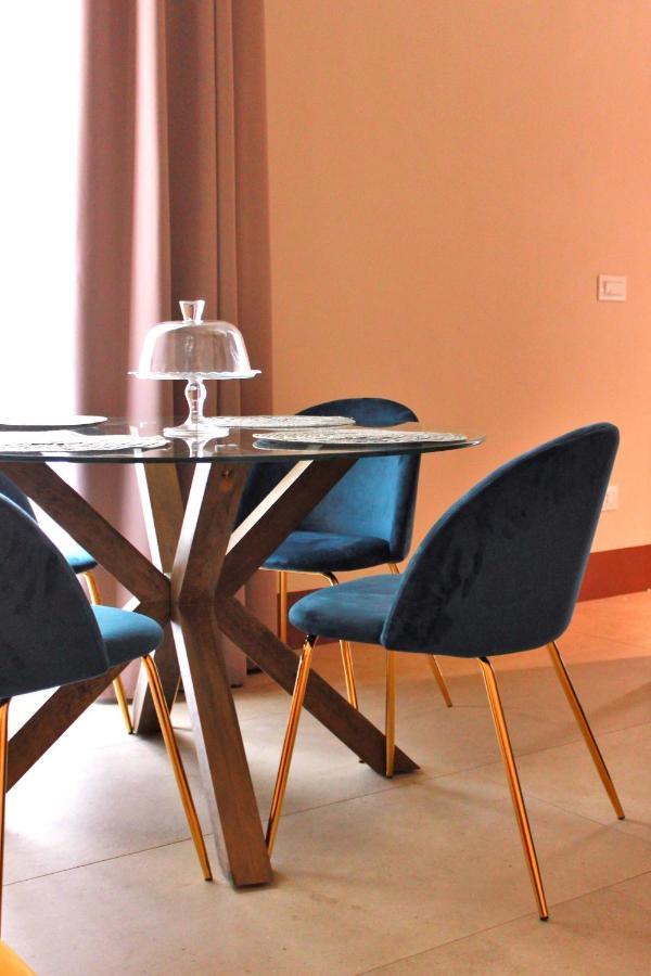 Palazzo Sul Corso-Charming Appartaments 브린디시 외부 사진