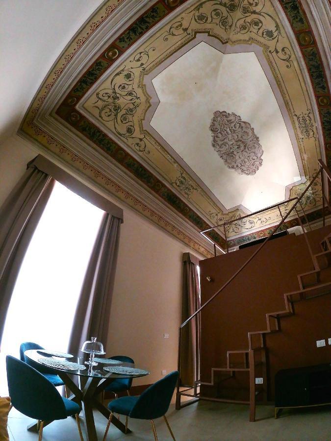 Palazzo Sul Corso-Charming Appartaments 브린디시 외부 사진